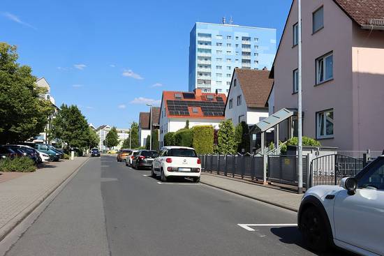 Parkplatzmarkierungen Westendstraße © Markus Schaible/Stadt Langen