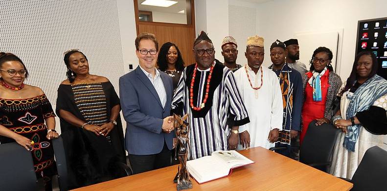 Royale Gäste aus Kamerun © Markus Schaible/Stadt Langen