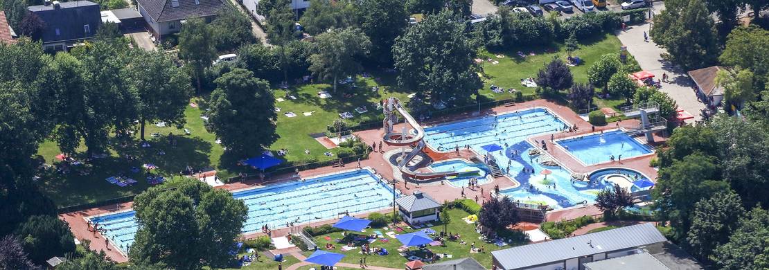 Freizeit- und Familienbad Langen (Luftbild) ©Axel Häsler zwischenablage 09 26 2024 01