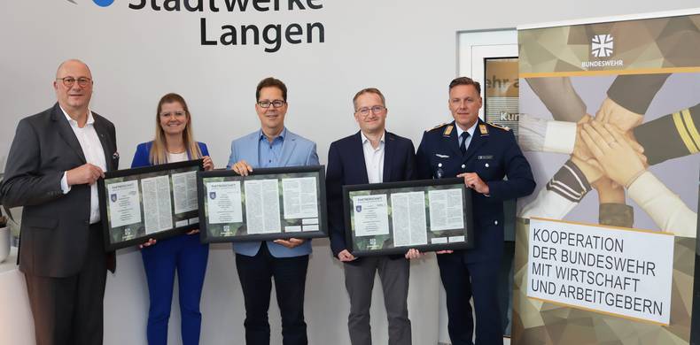 Vereinbarung zwischen Stadt, Stadtwerken und Bundeswehr © Schaible/Stadt Langen