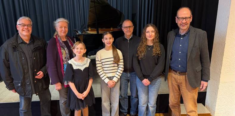 Preisträgerinnen Jugend musiziert 2026 © Vinson/Musikschule Stadt Langen